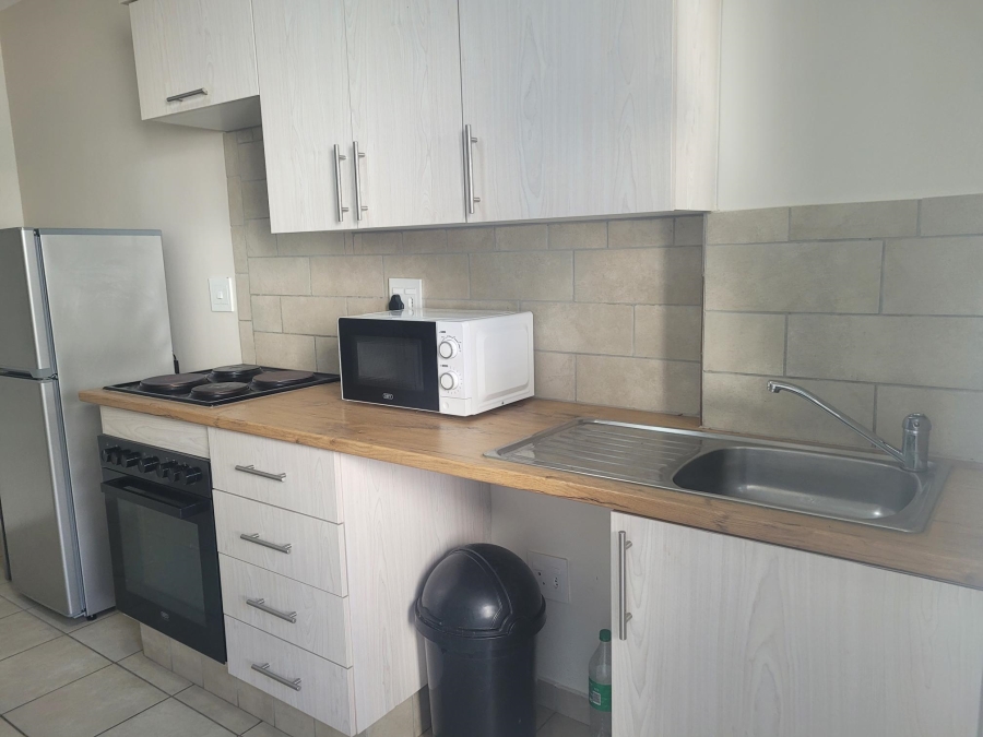 2 Bedroom Property for Sale in Highbury Western Cape